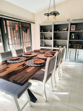 Casa Privada Premium Playas de Oro con piscina a dos cuadras del rio Carlos Paz
